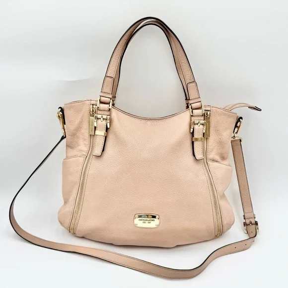 MICHAEL MICHAEL KORS Leather Shoulder Bag, EUC - Picture 7 of 11